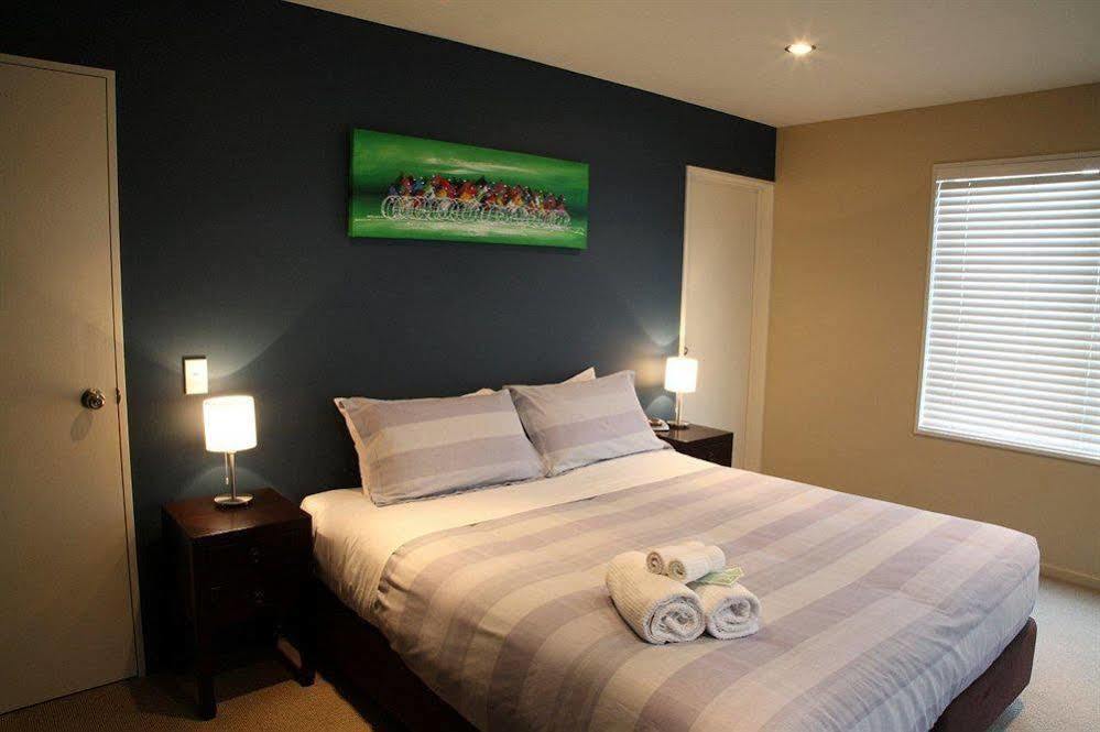 Criffel Peak View Bed And Breakfast ワナカ エクステリア 写真